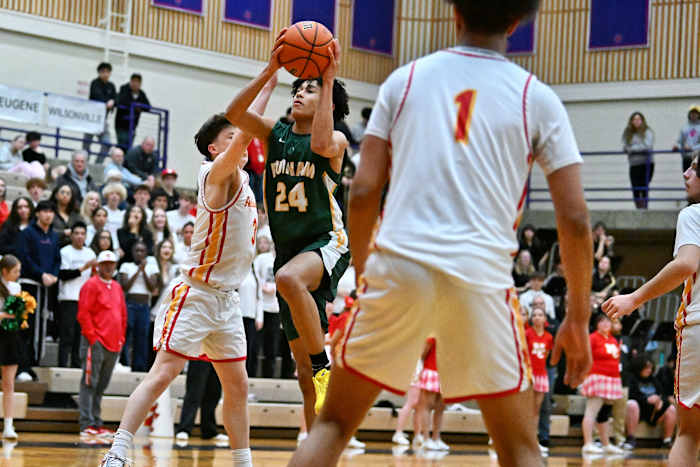 a Putnam North Eugene 5A Oregon boys basketball quarterfinal 2024 Leon Neuschwander 52